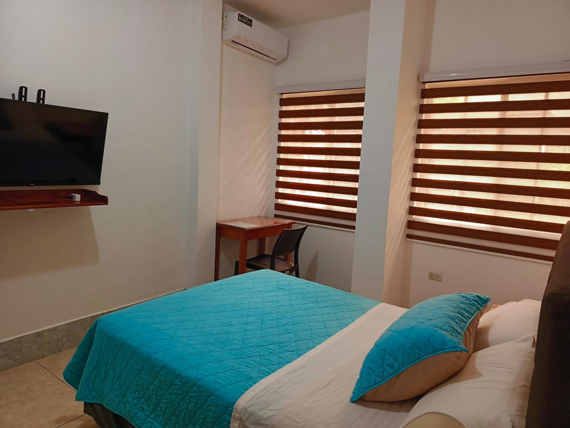 Teresita'S House Suites Con Cocina Privada Puerto Baquerizo Moreno Exterior photo