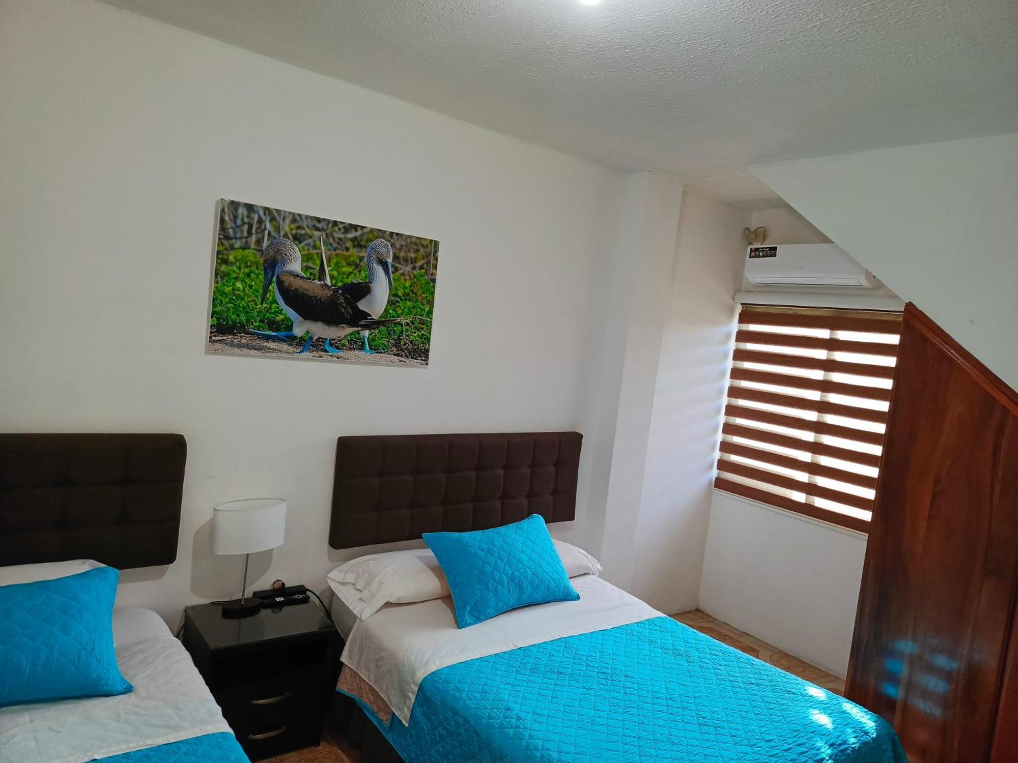 Teresita'S House Suites Con Cocina Privada Puerto Baquerizo Moreno Exterior photo