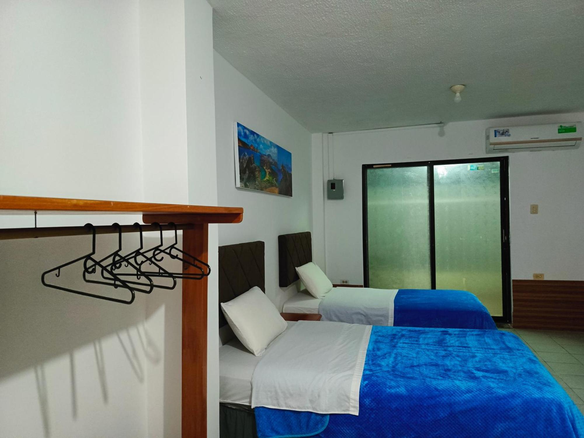 Teresita'S House Suites Con Cocina Privada Puerto Baquerizo Moreno Exterior photo